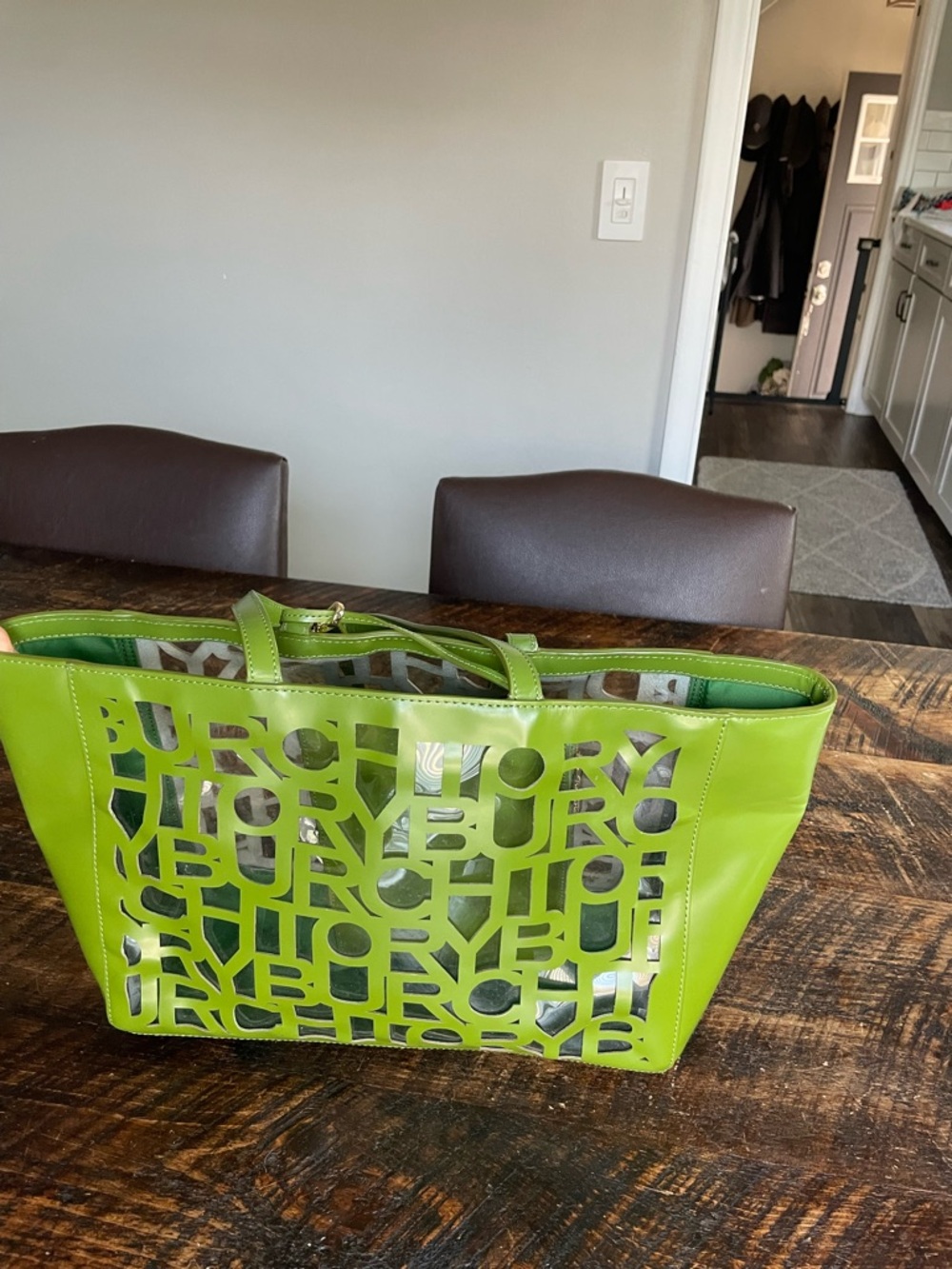 Tory Burch Green Laser-Cut Logo Tote - Picture 3 of 6
